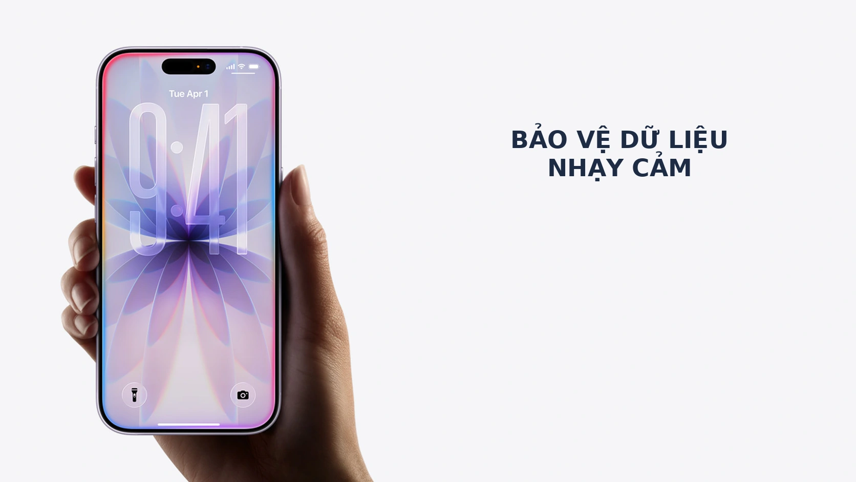 iPhone với màn hình khóa minh họa bảo vệ dữ liệu nhạy cảm